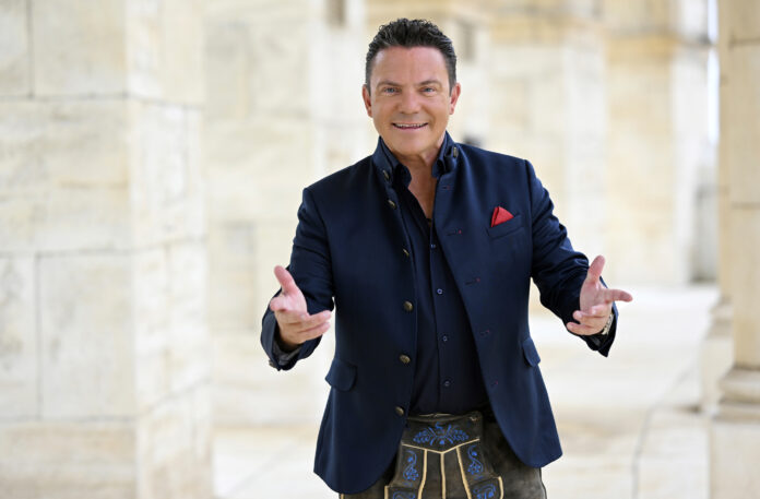 Stefan Mross freut sich über die erfolgreiche Saison von 